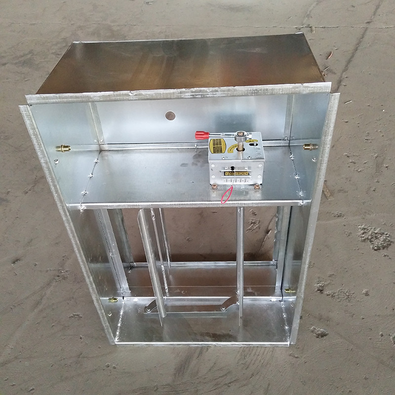 镀锌板70度常开防火阀是风量调节阀的一�U�吗�Q? onmousewheel=